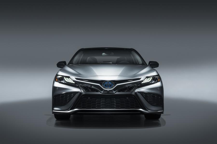 Toyota Camry Hybrid XSE 2020 года  (NA) (фото 2 из 12)
